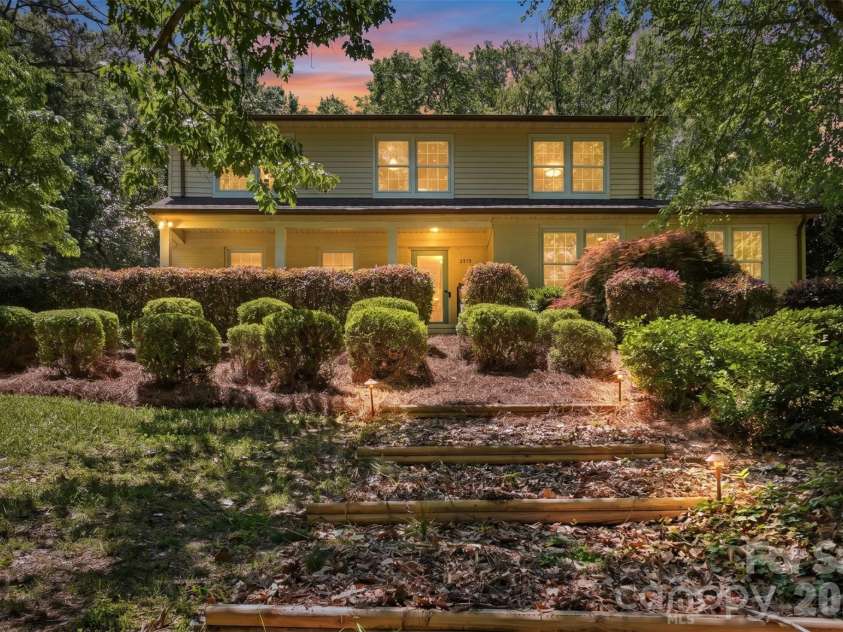 1215 Turnbridge Road, Charlotte, NC 28226.  MLS# CAR4374736, YatesRealty ID 24444. 