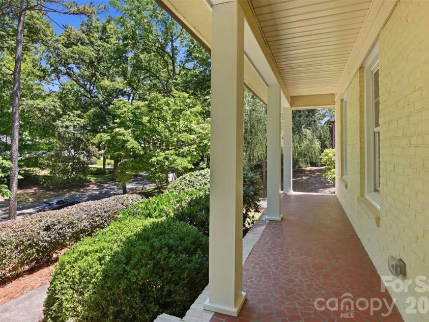 1215 Turnbridge Road, Charlotte, NC 28226.  MLS# CAR4374736, YatesRealty ID 24444. 