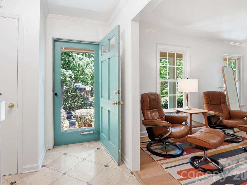 1215 Turnbridge Road, Charlotte, NC 28226.  MLS# CAR4374736, YatesRealty ID 24444. 