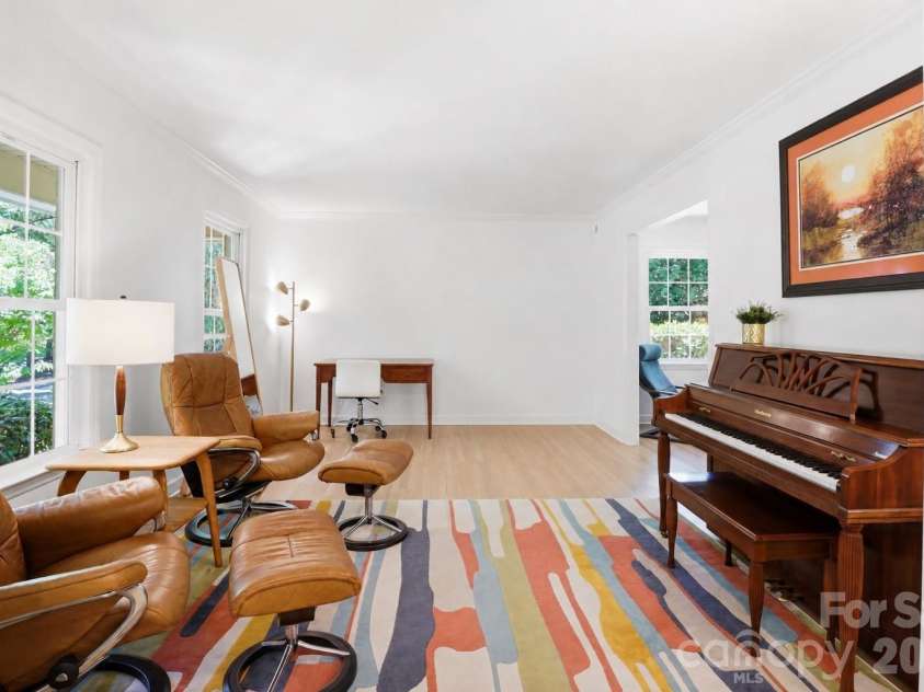 1215 Turnbridge Road, Charlotte, NC 28226.  MLS# CAR4374736, YatesRealty ID 24444. 