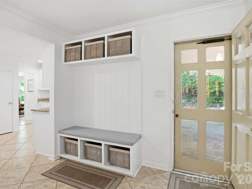 1215 Turnbridge Road, Charlotte, NC 28226.  MLS# CAR4374736, YatesRealty ID 24444. 
