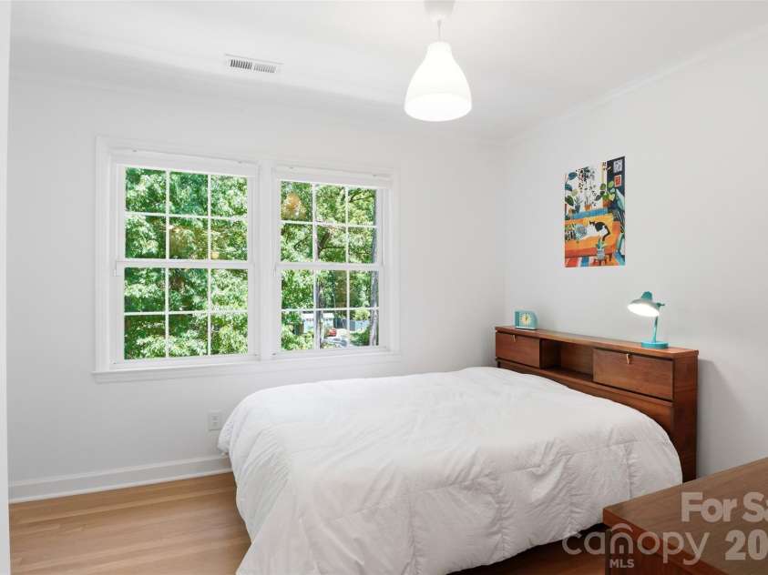 1215 Turnbridge Road, Charlotte, NC 28226.  MLS# CAR4374736, YatesRealty ID 24444. 