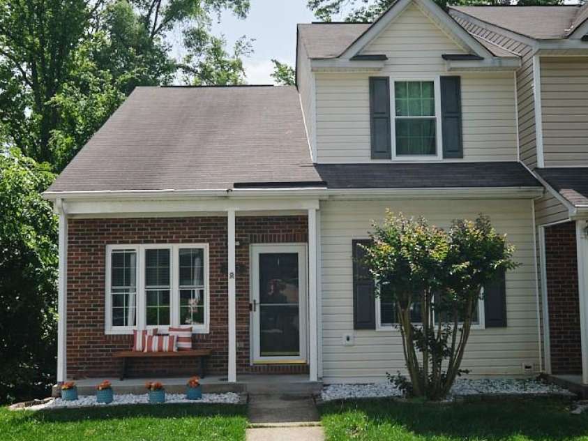 327 Wilkes Place Drive, Fort Mill, SC 29715.  MLS# CAR4258350, YatesRealty ID 24444. 