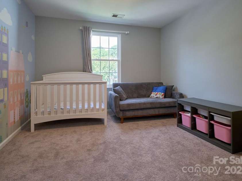 327 Wilkes Place Drive, Fort Mill, SC 29715.  MLS# CAR4258350, YatesRealty ID 24444. 