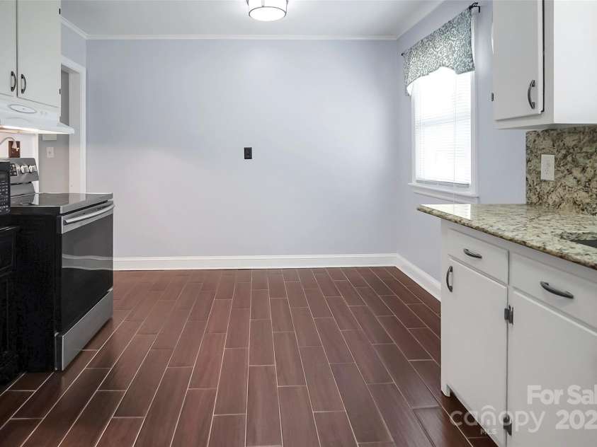 2108 Twin Avenue, Gastonia, NC 28052.  MLS# CAR4265631, YatesRealty ID 24445. 