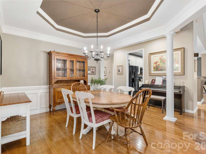 4006 Hickory View Drive, Fort Mill, SC 29707.  MLS# CAR4378829, YatesRealty ID 24445. 