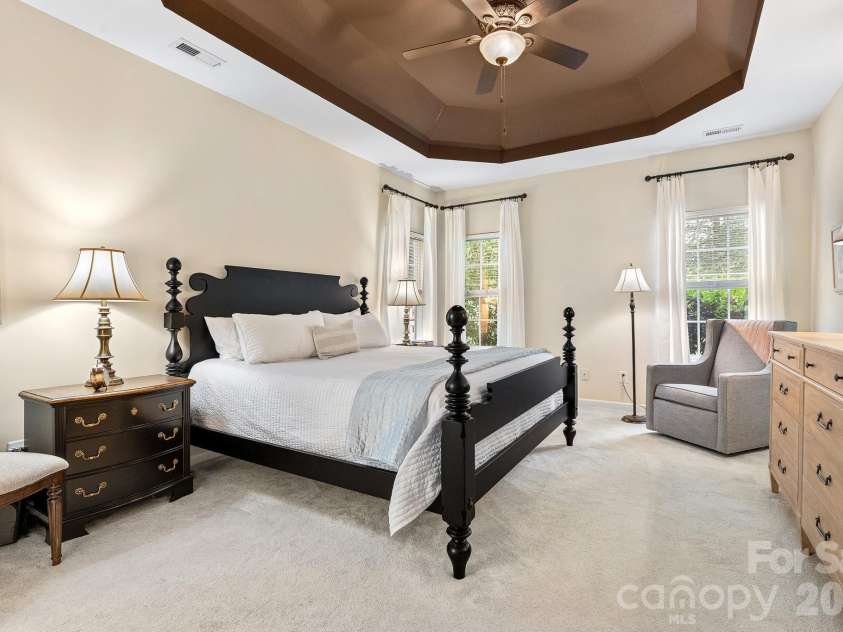 4006 Hickory View Drive, Fort Mill, SC 29707.  MLS# CAR4378829, YatesRealty ID 24445. 