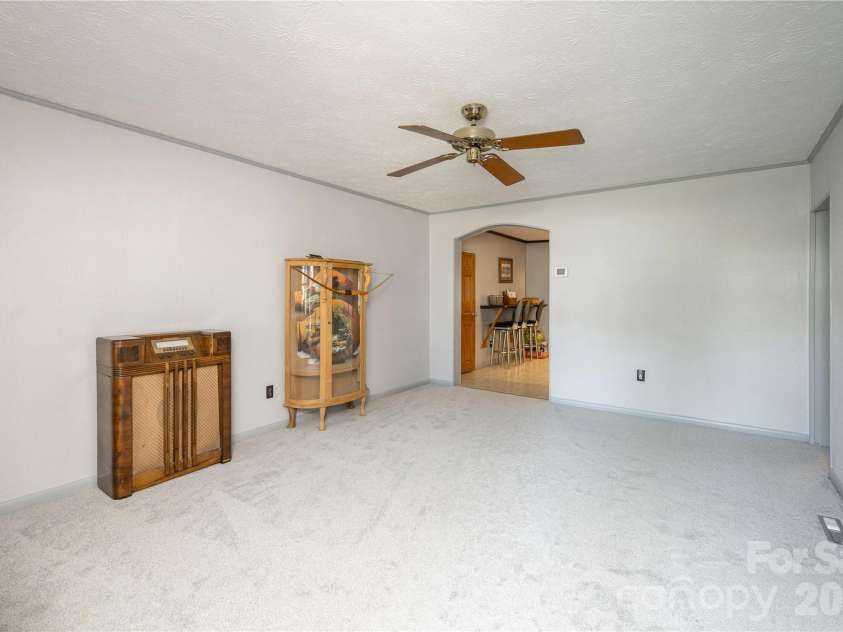 231 Allen Road, East Flat Rock, NC 28726.  MLS# CAR4381242, YatesRealty ID 24446. 