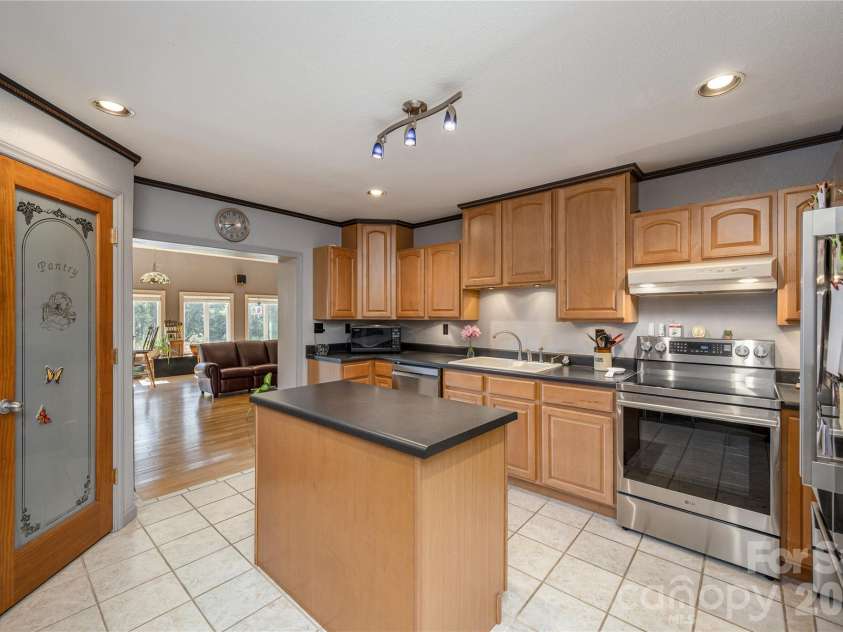 231 Allen Road, East Flat Rock, NC 28726.  MLS# CAR4381242, YatesRealty ID 24446. 