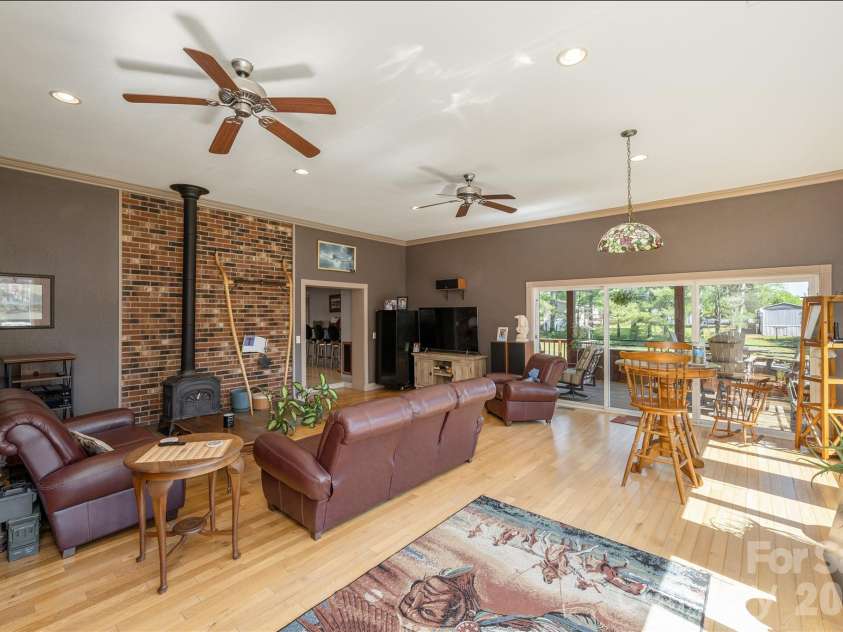 231 Allen Road, East Flat Rock, NC 28726.  MLS# CAR4381242, YatesRealty ID 24446. 