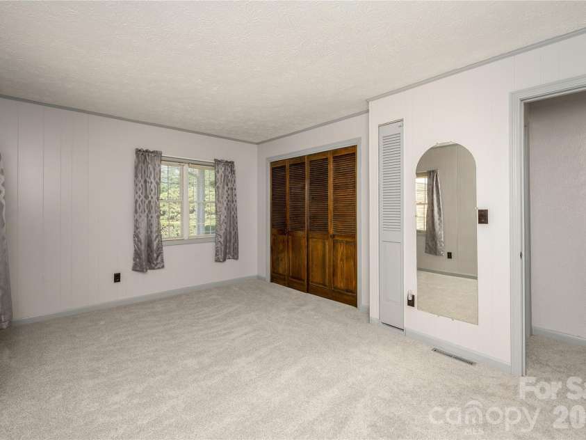 231 Allen Road, East Flat Rock, NC 28726.  MLS# CAR4381242, YatesRealty ID 24446. 