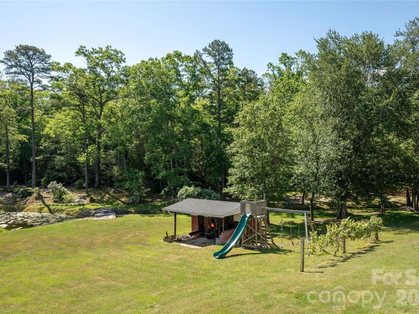 231 Allen Road, East Flat Rock, NC 28726.  MLS# CAR4381242, YatesRealty ID 24446. 