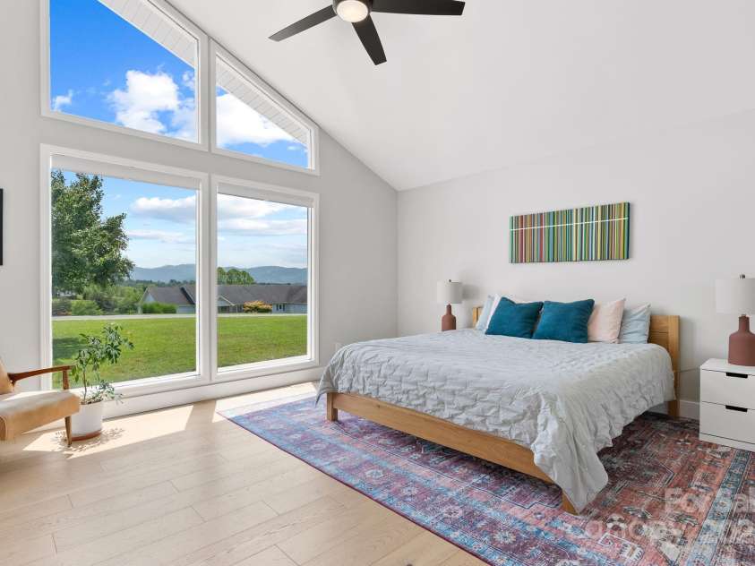 5 Loridon Drive, Weaverville, NC 28787.  MLS# CAR4261598, YatesRealty ID 24446. 