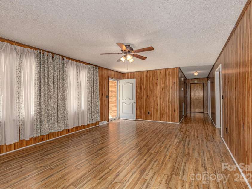 72 Cooper Drive, Nebo, NC 28761.  MLS# CAR4274532, YatesRealty ID 24447. 