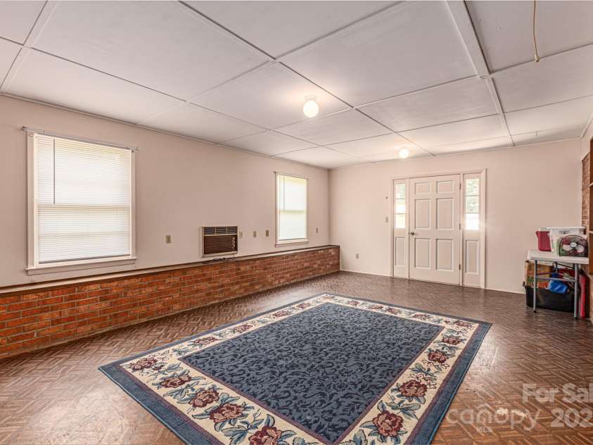 72 Cooper Drive, Nebo, NC 28761.  MLS# CAR4274532, YatesRealty ID 24447. 