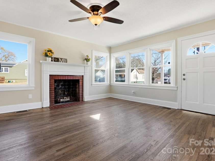 412 Ridge Street, Stanley, NC 28164.  MLS# CAR4330034, YatesRealty ID 24449. 