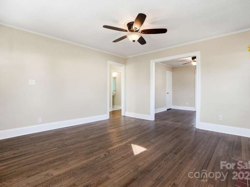 412 Ridge Street, Stanley, NC 28164.  MLS# CAR4330034, YatesRealty ID 24449. 