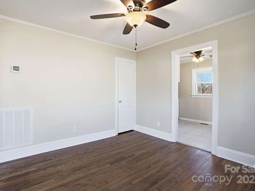 412 Ridge Street, Stanley, NC 28164.  MLS# CAR4330034, YatesRealty ID 24449. 