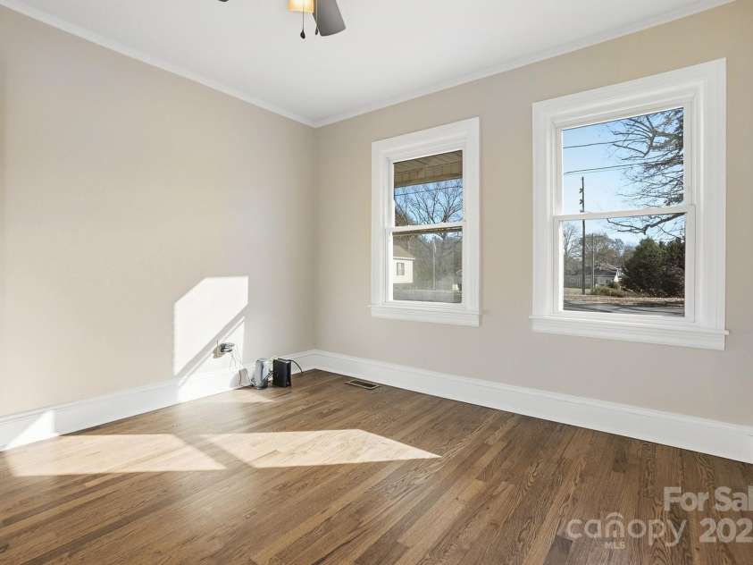 412 Ridge Street, Stanley, NC 28164.  MLS# CAR4330034, YatesRealty ID 24449. 