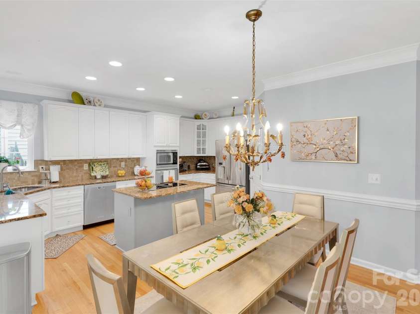 10837 Wilklee Drive, Charlotte, NC 28277.  MLS# CAR4291403, YatesRealty ID 2445. Open kitchen area including eating area