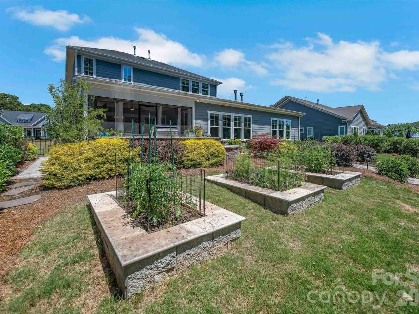 223 Lanyard Lane, Belmont, NC 28012.  MLS# CAR4381964, YatesRealty ID 2445. 