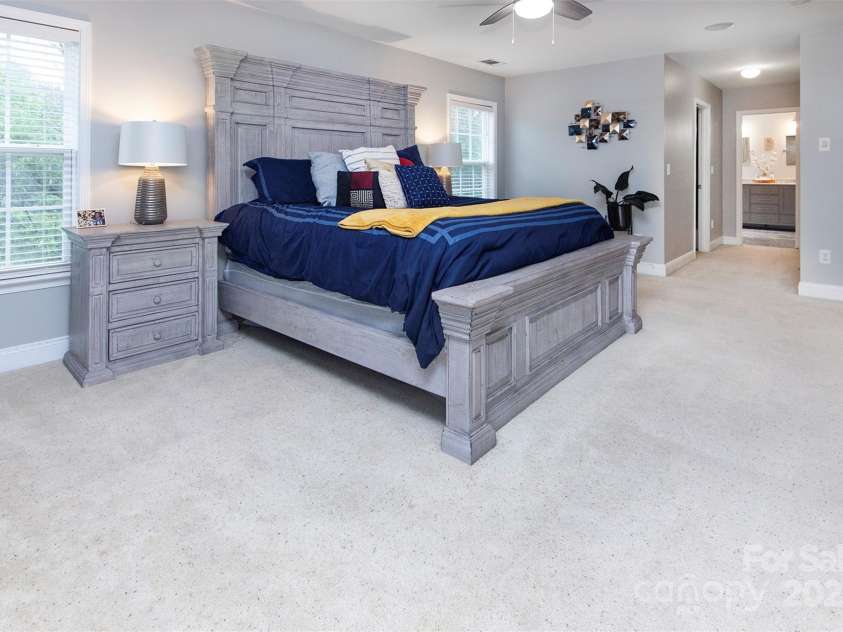 6914 Evanton Loch Road, Charlotte, NC 28278.  MLS# CAR4263880, YatesRealty ID 24451. 