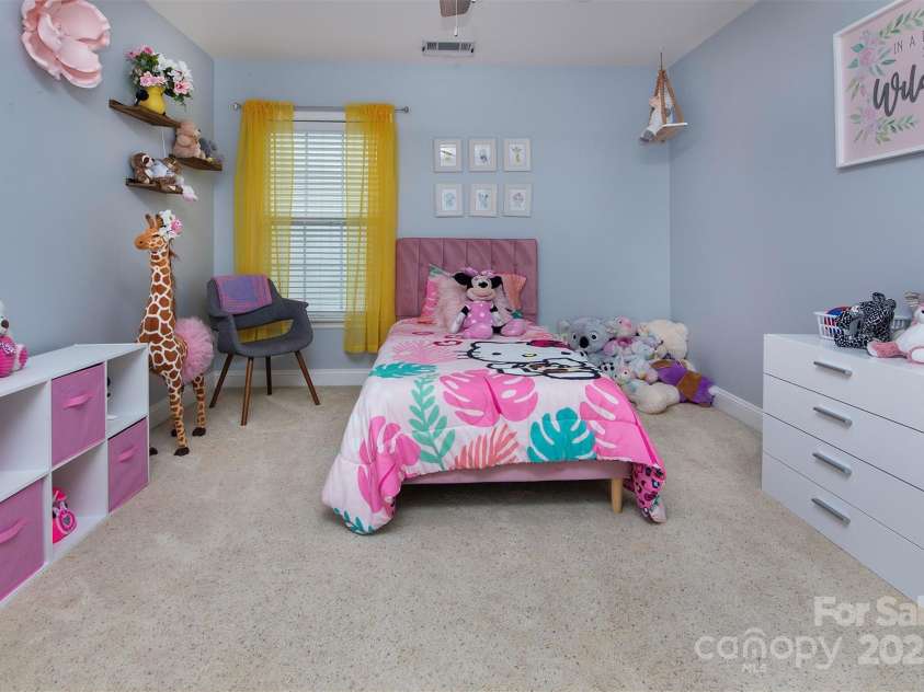 6914 Evanton Loch Road, Charlotte, NC 28278.  MLS# CAR4263880, YatesRealty ID 24451. 
