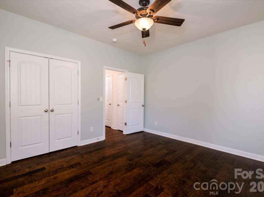 8720 Artesa Mill Lane, Charlotte, NC 28214.  MLS# CAR4349884, YatesRealty ID 24451. 