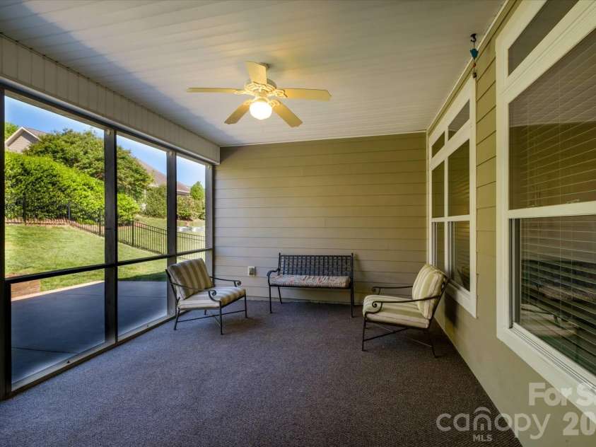 8720 Artesa Mill Lane, Charlotte, NC 28214.  MLS# CAR4349884, YatesRealty ID 24451. 