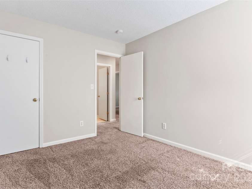 8724 Tweedsmuir Glen Lane, Charlotte, NC 28215.  MLS# CAR4274200, YatesRealty ID 24452. Bedroom 4