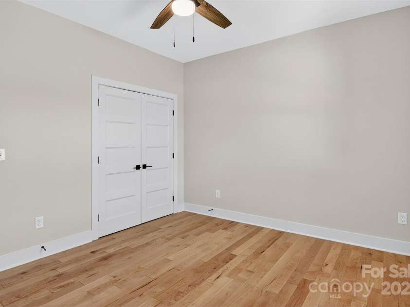 1019 Null Road, Lincolnton, NC 28092.  MLS# CAR4270918, YatesRealty ID 24453. Bedroomo 3