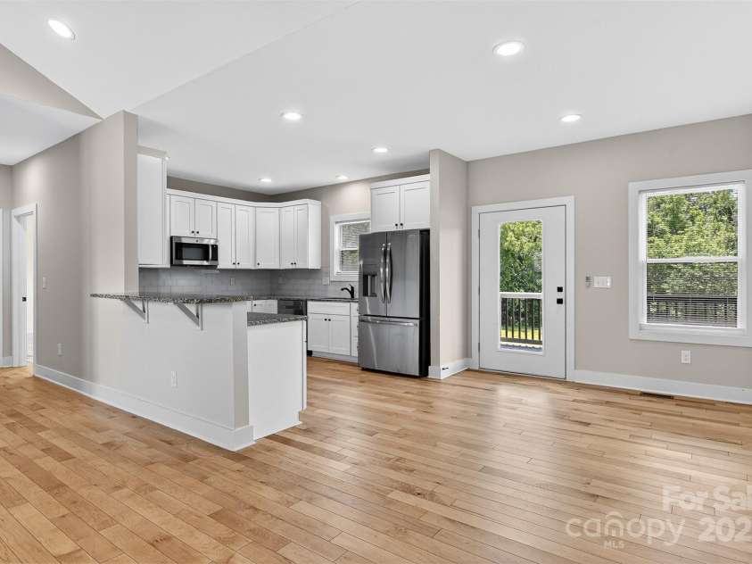 1019 Null Road, Lincolnton, NC 28092.  MLS# CAR4270918, YatesRealty ID 24453. LIving Space