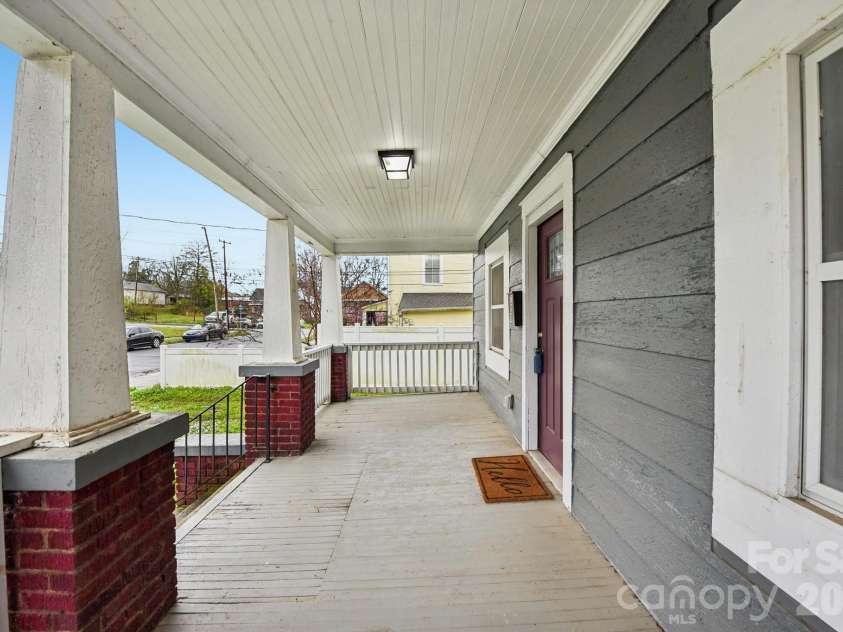 209 Marsh Street, Salisbury, NC 28144.  MLS# CAR4356706, YatesRealty ID 24453. 
