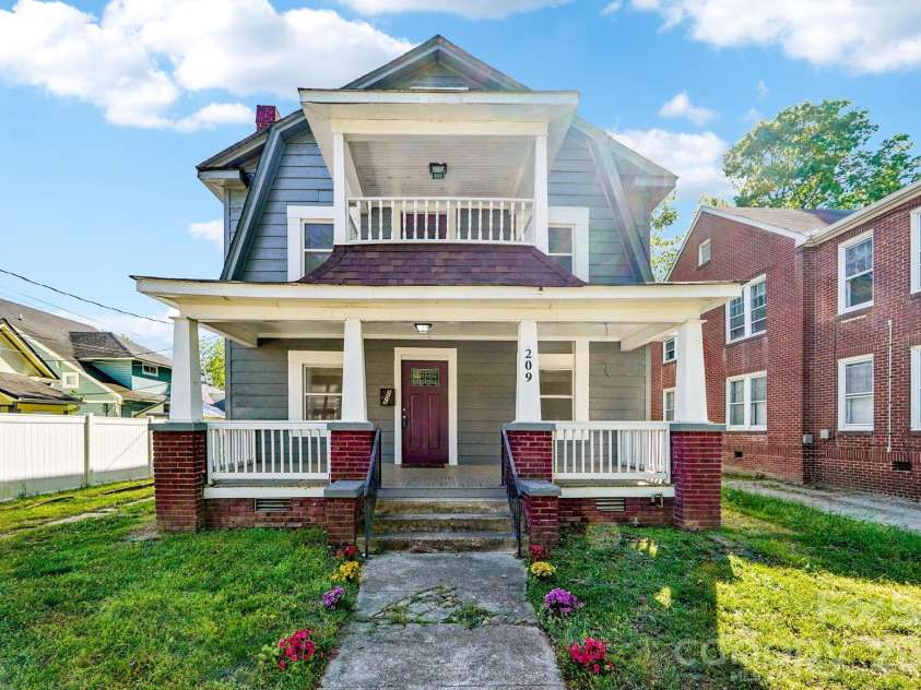 209 Marsh Street, Salisbury, NC 28144.  MLS# CAR4356706, YatesRealty ID 24453. 