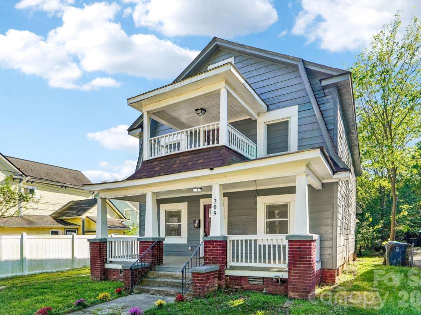 209 Marsh Street, Salisbury, NC 28144.  MLS# CAR4356706, YatesRealty ID 24453. 