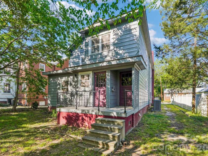 209 Marsh Street, Salisbury, NC 28144.  MLS# CAR4356706, YatesRealty ID 24453. 