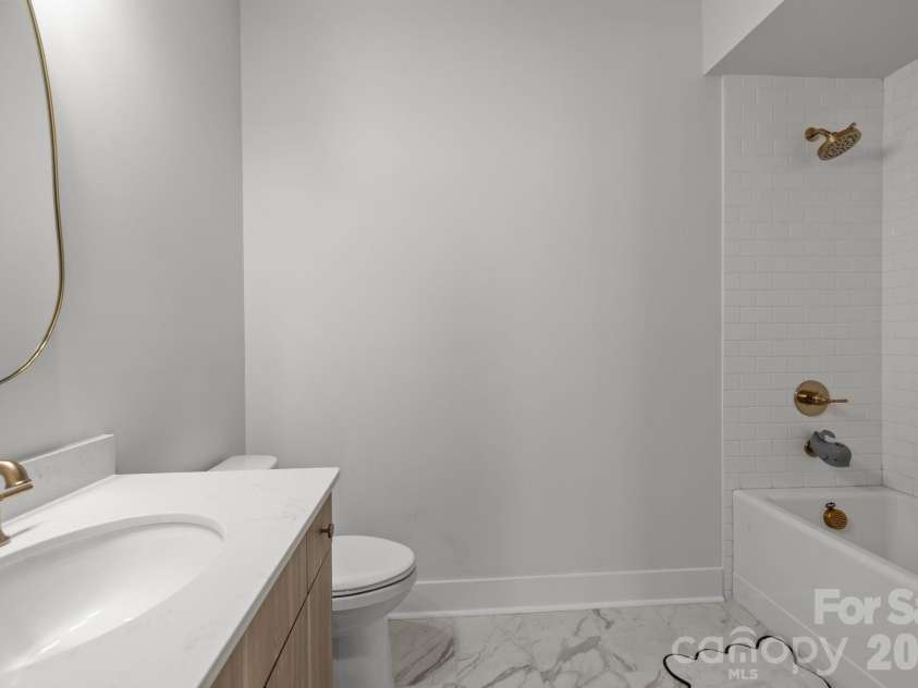 5575 Arden Mill Drive, Fort Mill, SC 29715.  MLS# CAR4360353, YatesRealty ID 24454. Full Bath on Second Floor
