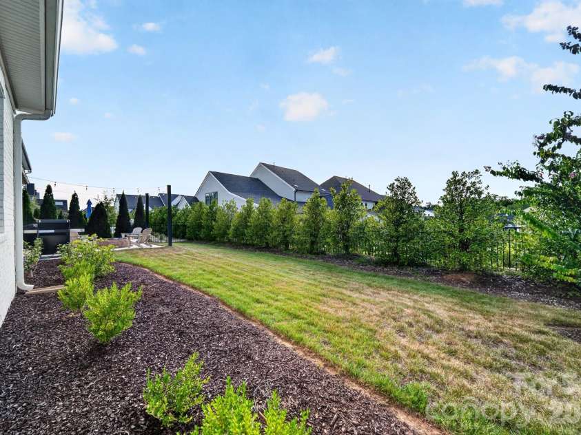 5575 Arden Mill Drive, Fort Mill, SC 29715.  MLS# CAR4424912, YatesRealty ID 24454. 