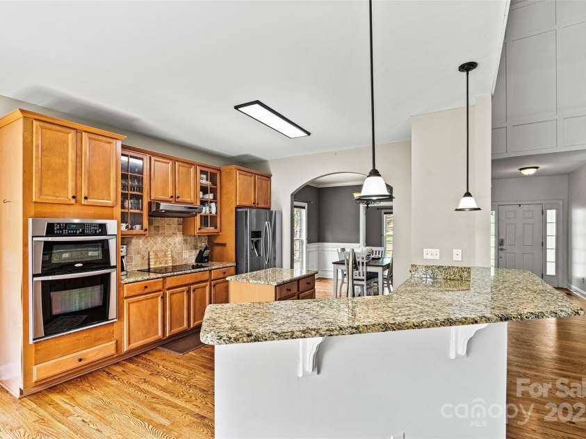 3207 Oak Ridge Circle, Lincolnton, NC 28092.  MLS# CAR4243649, YatesRealty ID 24455. 