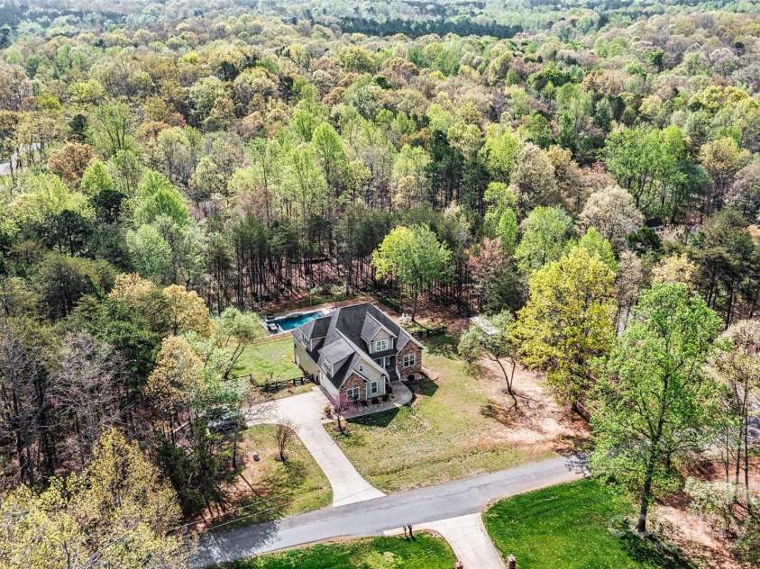 3207 Oak Ridge Circle, Lincolnton, NC 28092.  MLS# CAR4243649, YatesRealty ID 24455. Aerial