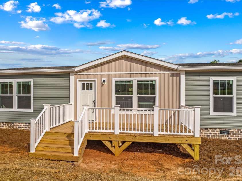 520 Eagle Mills Road, Hamptonville, NC 27020.  MLS# CAR4364825, YatesRealty ID 24455. 
