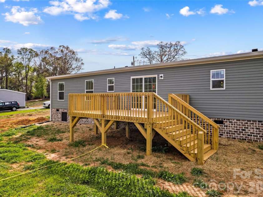 520 Eagle Mills Road, Hamptonville, NC 27020.  MLS# CAR4364825, YatesRealty ID 24455. 