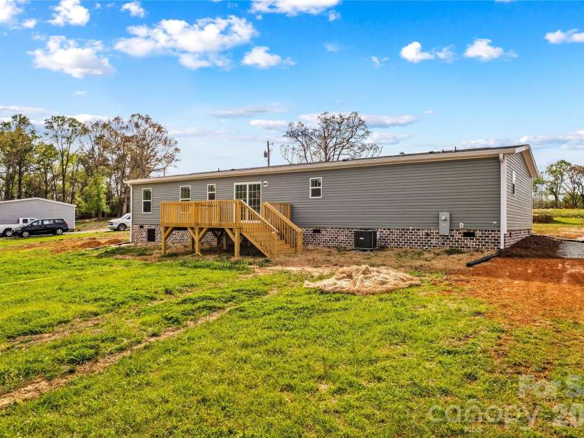 520 Eagle Mills Road, Hamptonville, NC 27020.  MLS# CAR4364825, YatesRealty ID 24455. 
