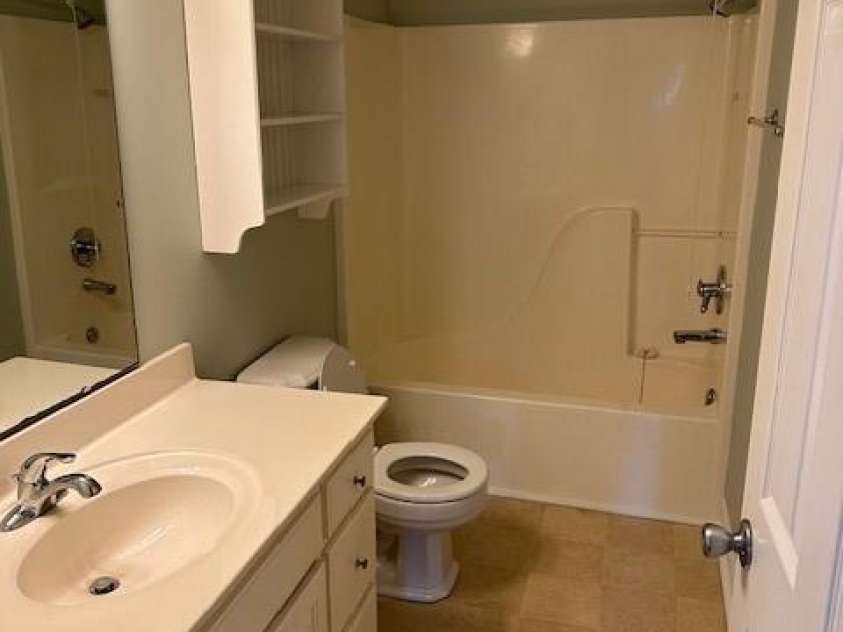 230 Poston Circle, Shelby, NC 28152.  MLS# CAR4275375, YatesRealty ID 24457. BATH
