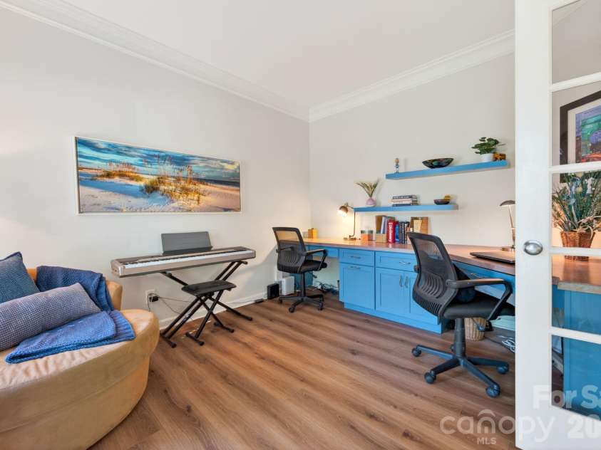 8417 Newton Lane, Charlotte, NC 28277.  MLS# CAR4372917, YatesRealty ID 24457. Custom Built-in office desks
