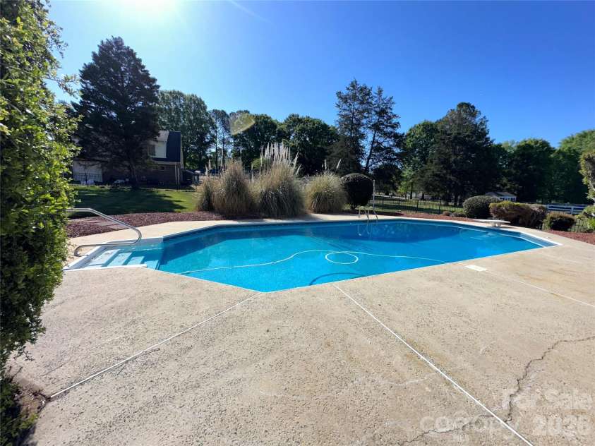 8219 Deer Drive, Harrisburg, NC 28075.  MLS# CAR4372897, YatesRealty ID 24458. 