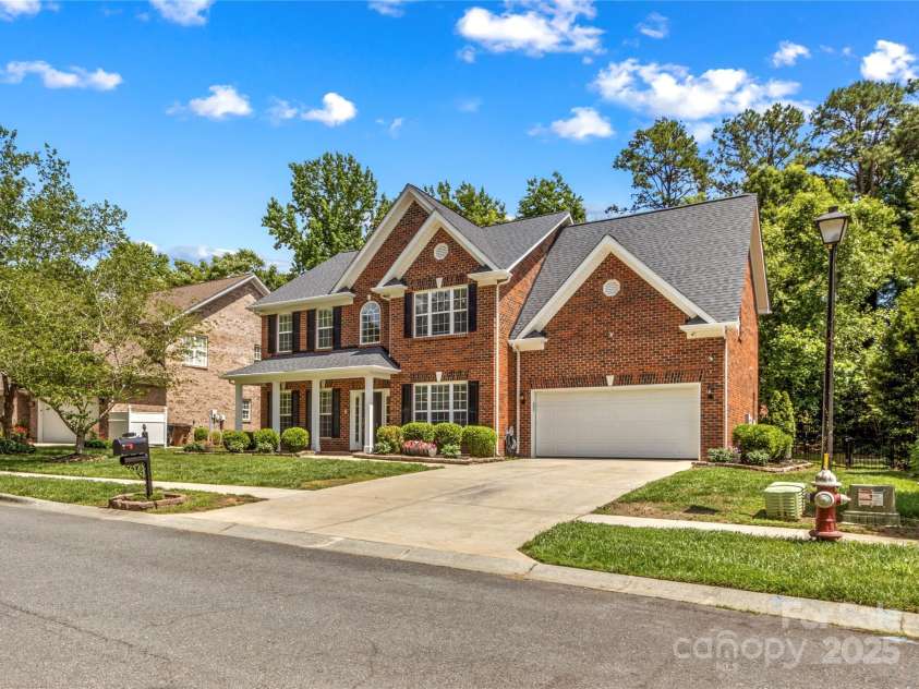 1011 Wadsworth Lane, Indian Trail, NC 28079.  MLS# CAR4273243, YatesRealty ID 24459. Simply beautiful!