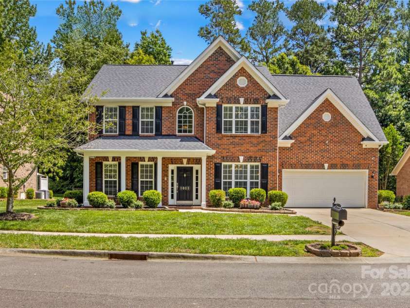 1011 Wadsworth Lane, Indian Trail, NC 28079.  MLS# CAR4273243, YatesRealty ID 24459. Welcome Home!