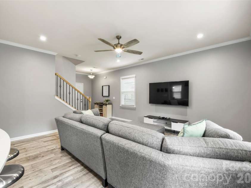 1530 Starmount Cove Lane, Charlotte, NC 28210.  MLS# CAR4378010, YatesRealty ID 24459. 