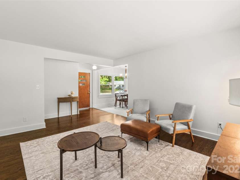 5320 Kildare Drive, Charlotte, NC 28215.  MLS# CAR4334334, YatesRealty ID 2446. 